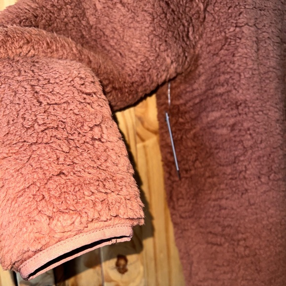 Volcom Dark Clay Lived in Lounge Phuz Up Teddy 
Jacket. Size XS. New wit… - Picture 8 of 8